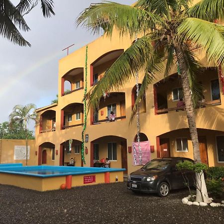 Hotel Cuamatzi Zihuatanejo Exterior foto